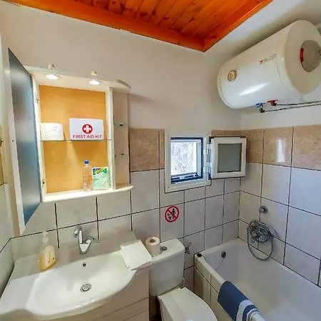 Apartament Traditional Mount Retreat - - Corfu