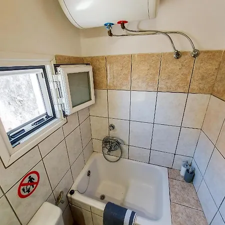Apartment Traditional Mount Retreat - - Corfu